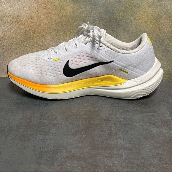 Nike Zoom Winflo 10 DV4023-101 Women's White Running Shoes Size 8.5M - Picture 11 of 16